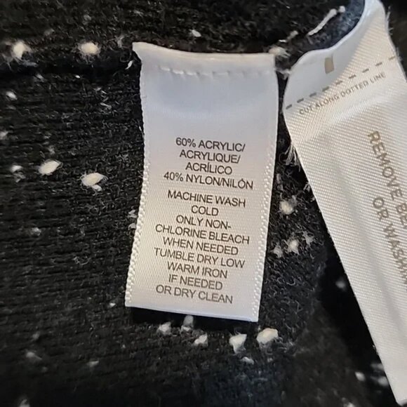 🌴 Ann Taylor keyhole neck Sweater 🌴 - Picture 4 of 5